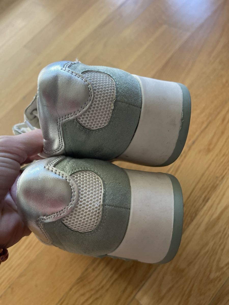 Damenschuhe: Schuhe Trendige Lora Ferres Sneaker Gr. 37 – Gebraucht aus Rüschlikon von Lajniii 4