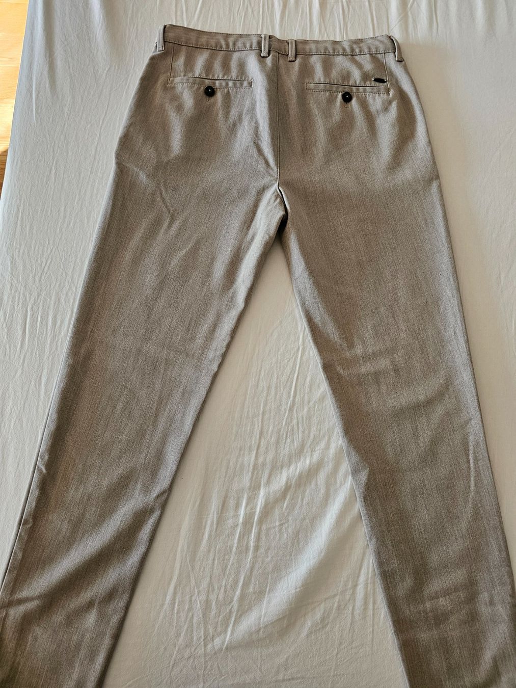 Zara Pantaloni: Graue Zara Anzughose - Grösse M – Nuovo (secondo la descrizione) da Gockhausen venduto da mar_s6wn 2