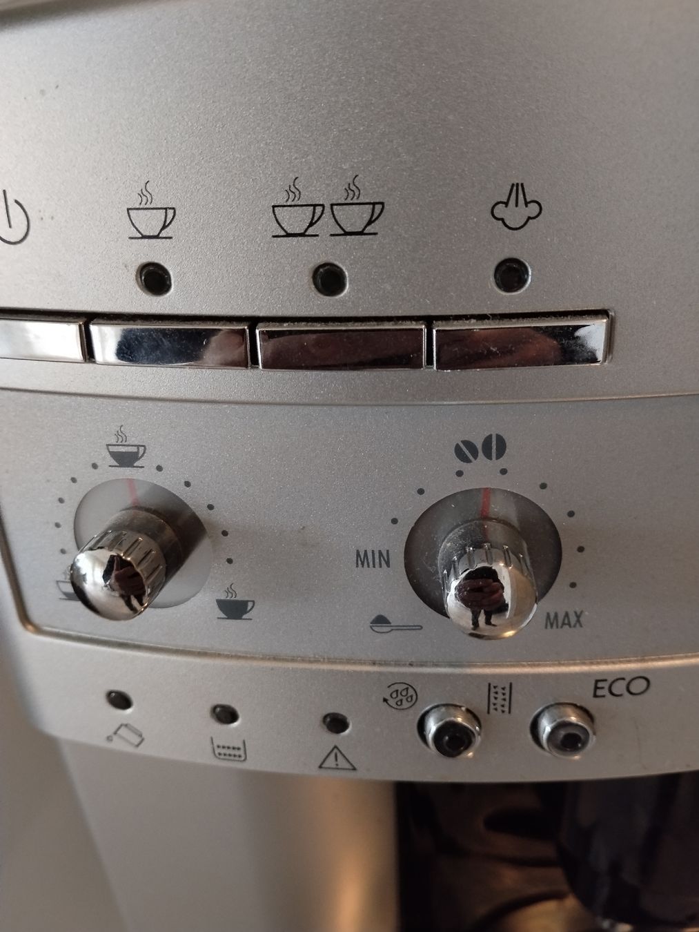 De'Longhi Macchine per caffè & Macchine per espresso: De Longhi magnifica Kaffee maschine – Usato da Volketswil venduto da pal_tbg8 1