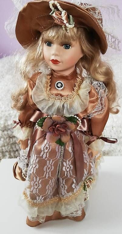 Bambole: Poupées en porcelaine – Usato da Goumoens-la-Ville venduto da fanchette84