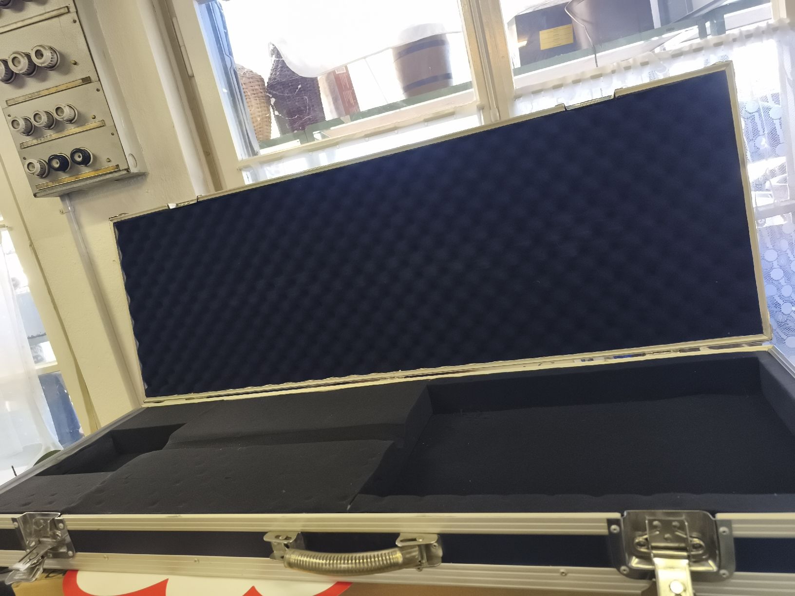 Valigie: RockCase by Warwick Flightcase / Transportkoffer(A72) – Usato da Künten venduto da Schnaepplihuus 2