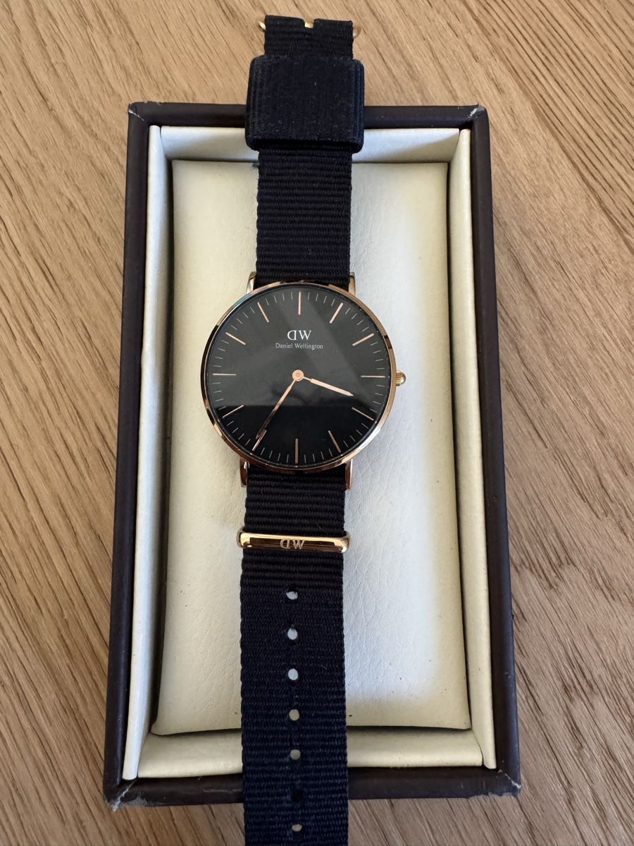 Daniel Wellington Orologi: Orologio Daniel Wellington – Usato da Corteglia venduto da Doubleu-09