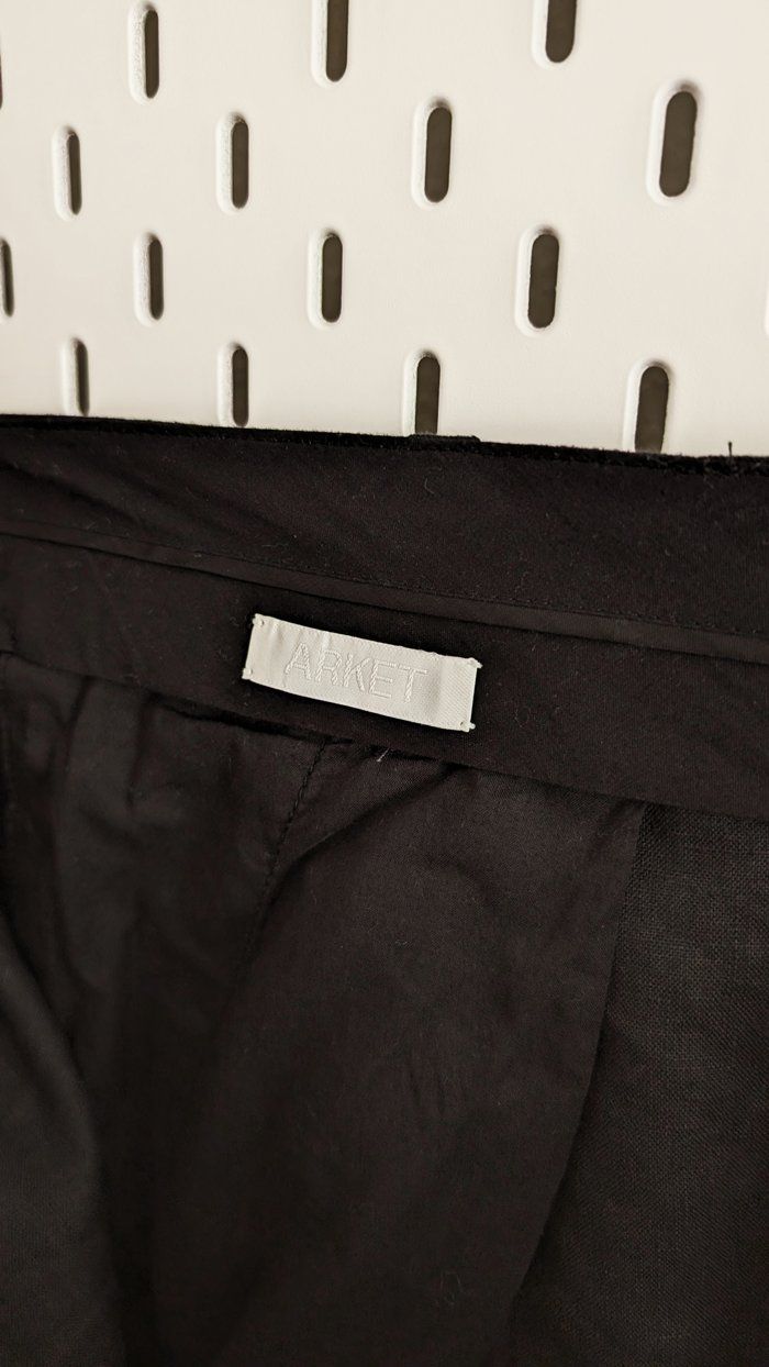 Arket Pantaloni: Arket linen shorts - Size 34 – Usato da Zürich venduto da hol_bc6v 3