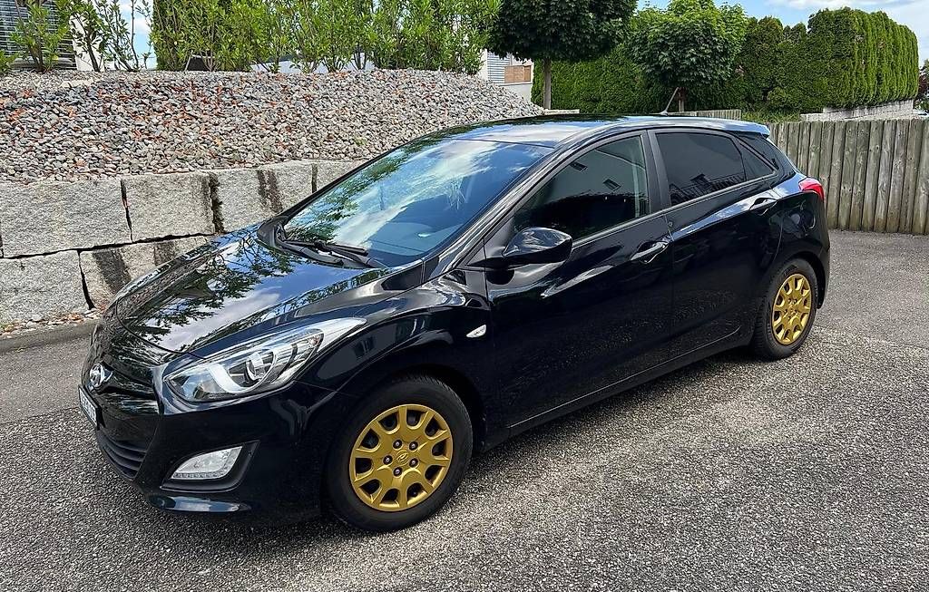 Hyundai Automobili: Hyundai i 30 – Usato da Oberkirch LU venduto da ladina022