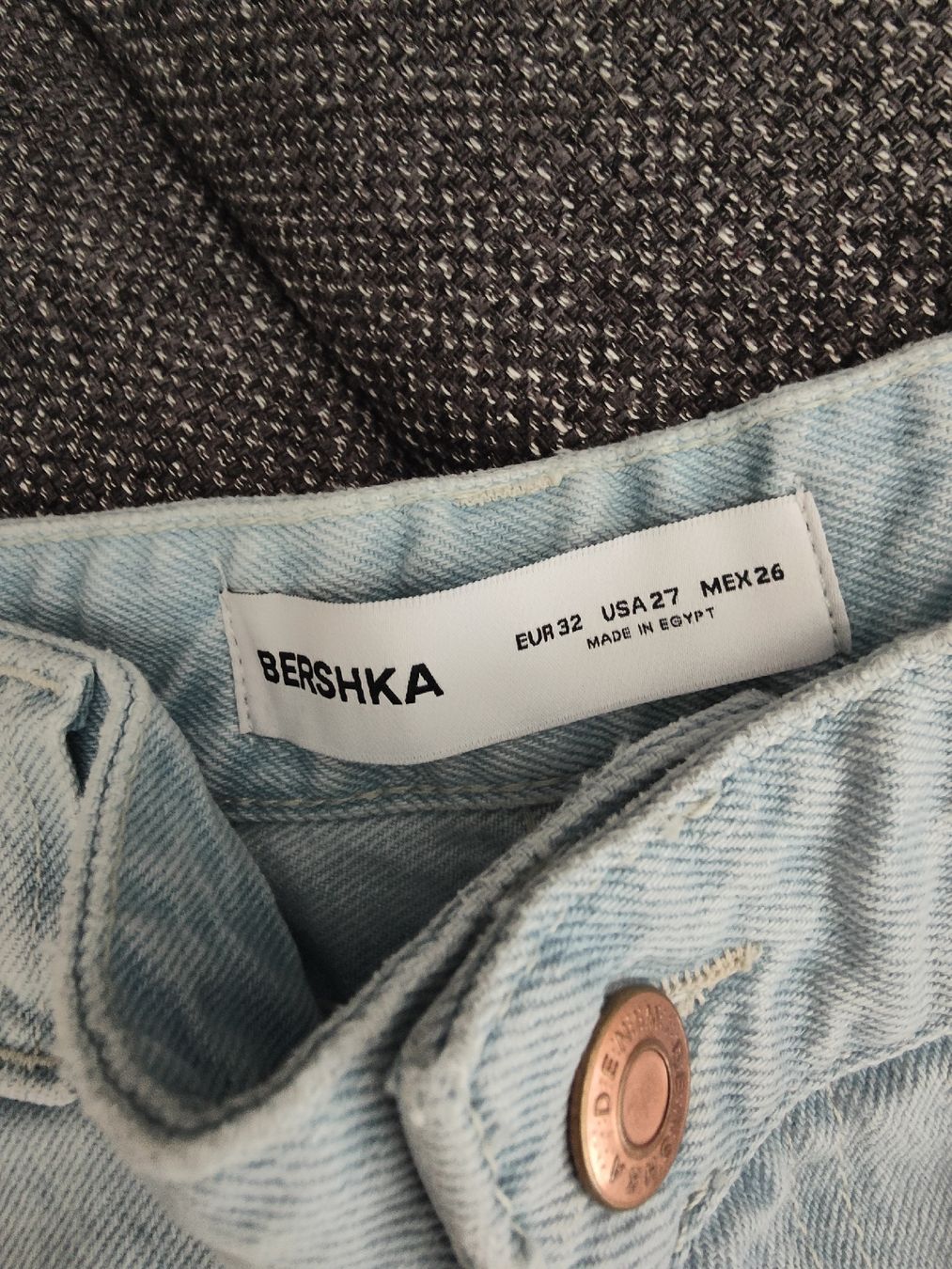 Bershka Jeans: Jeans Bershka, original – Nuovo e nell'imballaggio originale da Muttenz venduto da NMtn. 1