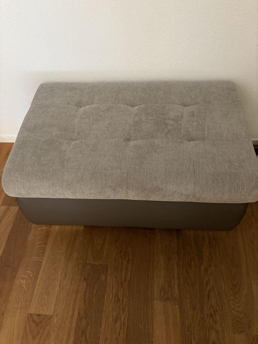Stühle: Pouch / Stuhl – Neu (gemäss Beschreibung) aus Aarau von Nancy69