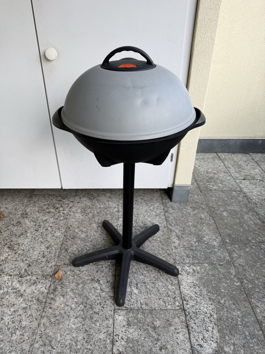 Griglie: kompakter Elektro-Kugelgrill – Usato da Horw venduto da MOPA27