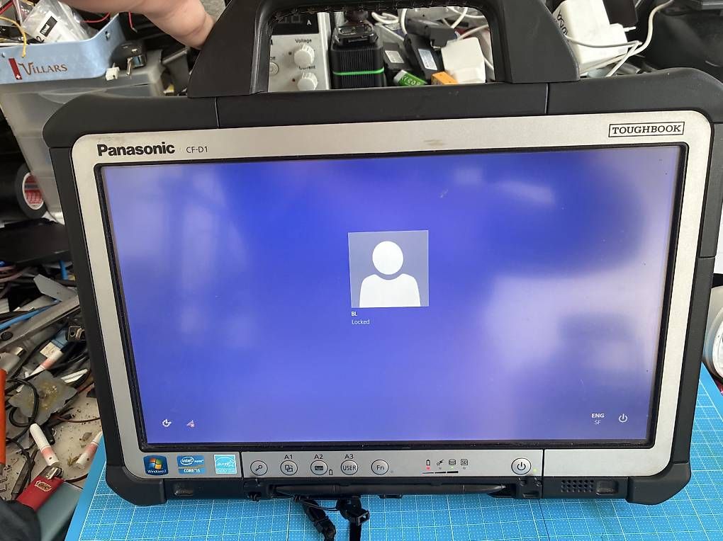 Notebook: Panasonic Toughbook CF-D1 I5Core avec base de travail – Usato da Payerne venduto da lop_6hpz