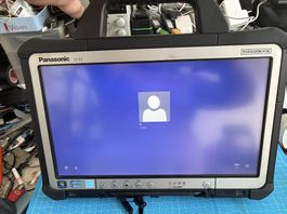 Panasonic Toughbook CF-D1 I5Core avec base de travail