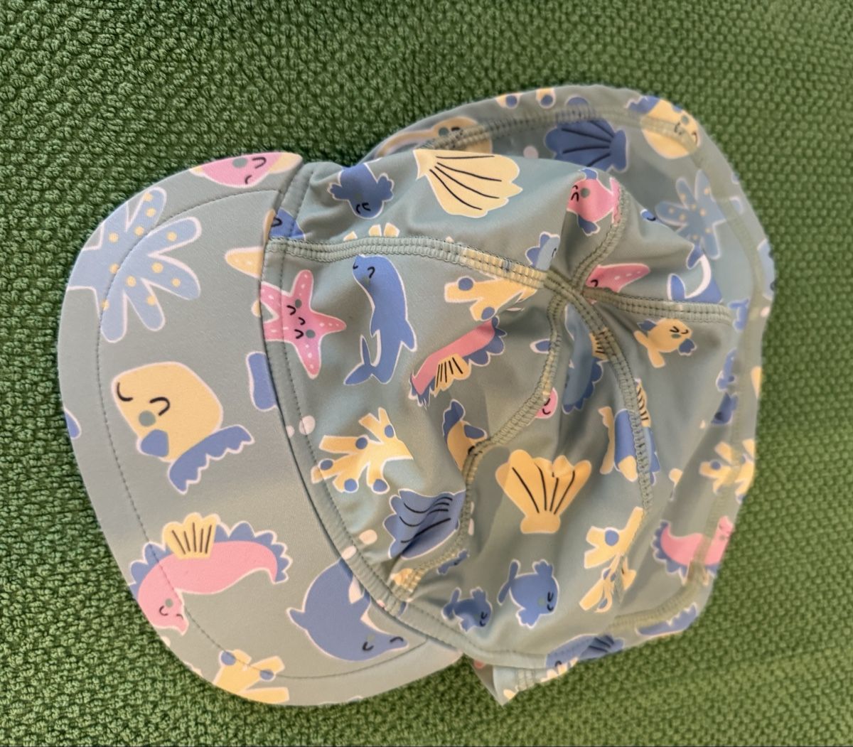 Costumi da bagno & Bikini: Badekleider Set Grösse 80 mit Hut – Usato da Horgen venduto da ButterflyH0102 3
