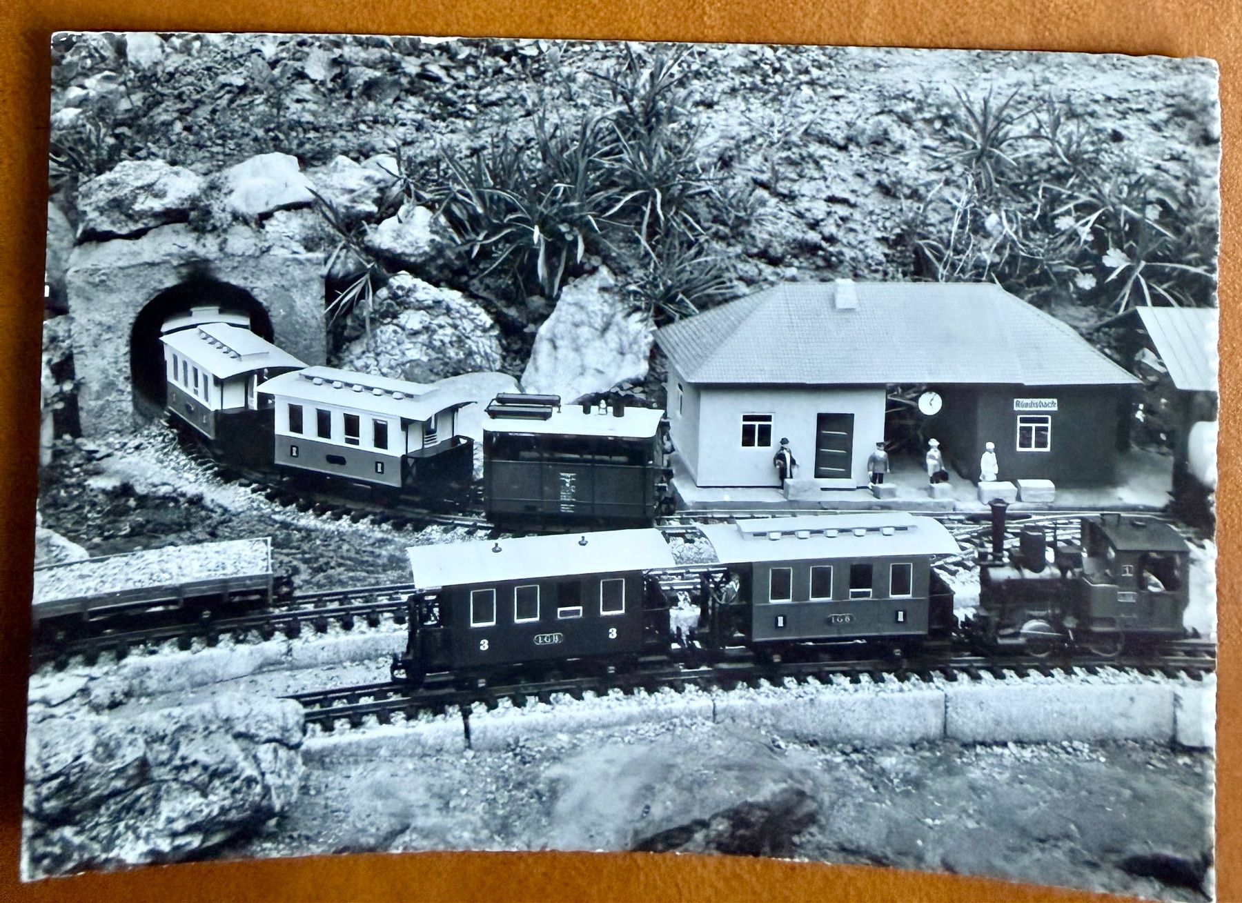 Cartoline postali: Rüedisbach b. Wynigen - Modellbahn (Gartenbahn) – Usato da Lutry venduto da Ediego