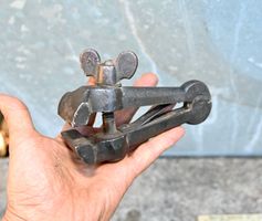 Antiker FEILKOLBEN Schraubzwinge Länge 14.5cm 3)