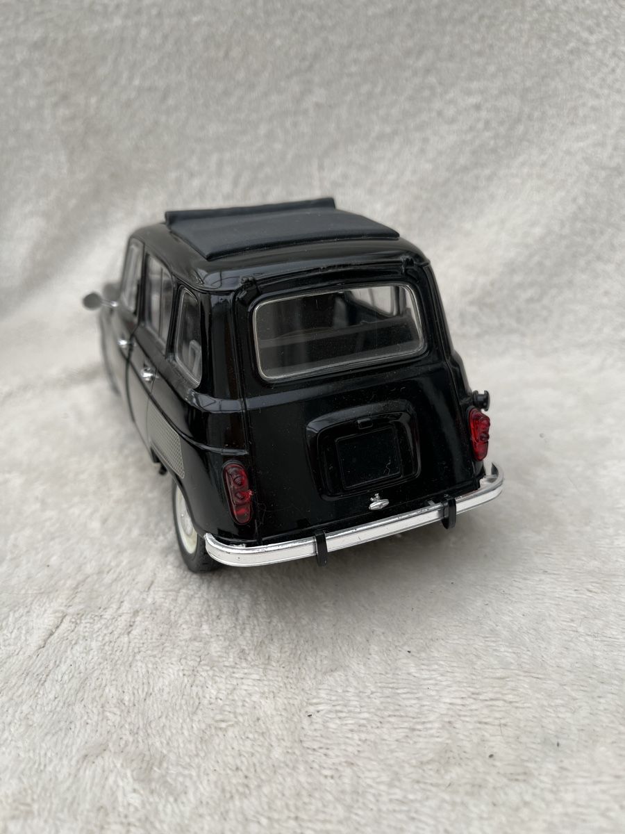 Renault Modellini d'auto: Renault 4l 1964 1/18 – Nuovo (secondo la descrizione) da Oberweningen venduto da mer_2yn9 1