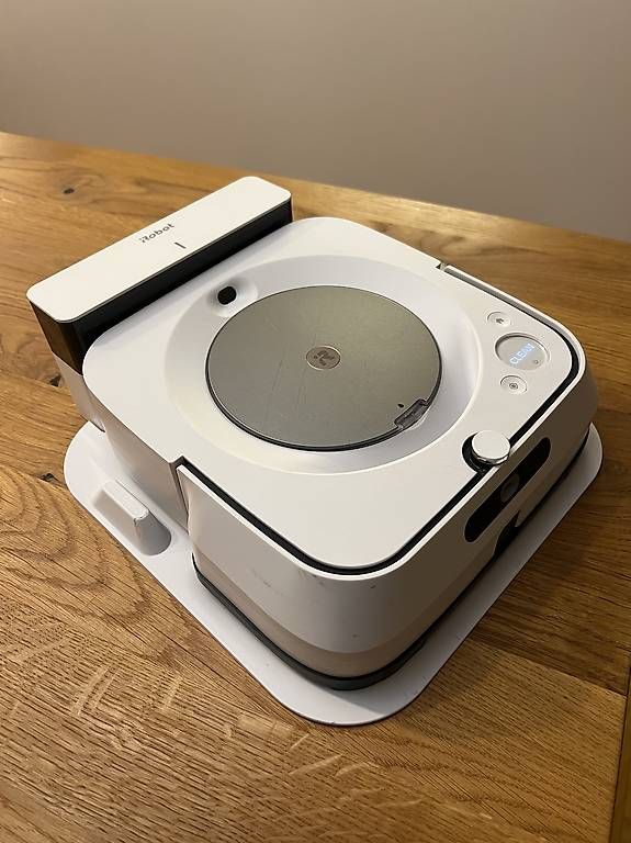 Irobot Aspirapolveri & Accessori: iRobot Braava jet m6 – Usato da Ruswil venduto da Thoumsen
