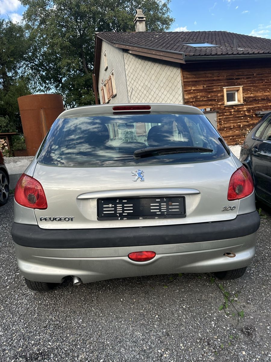 Peugeot Automobili: Peugeot 206 1.4  – Usato da Buchs SG venduto da erd_p25r 2