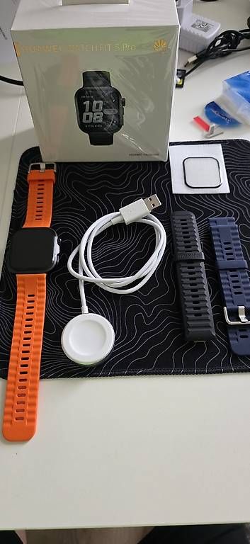Smartwatch: Huawei Watch Fit 5 Pro black – Usato da Anglikon venduto da Sirasnugly