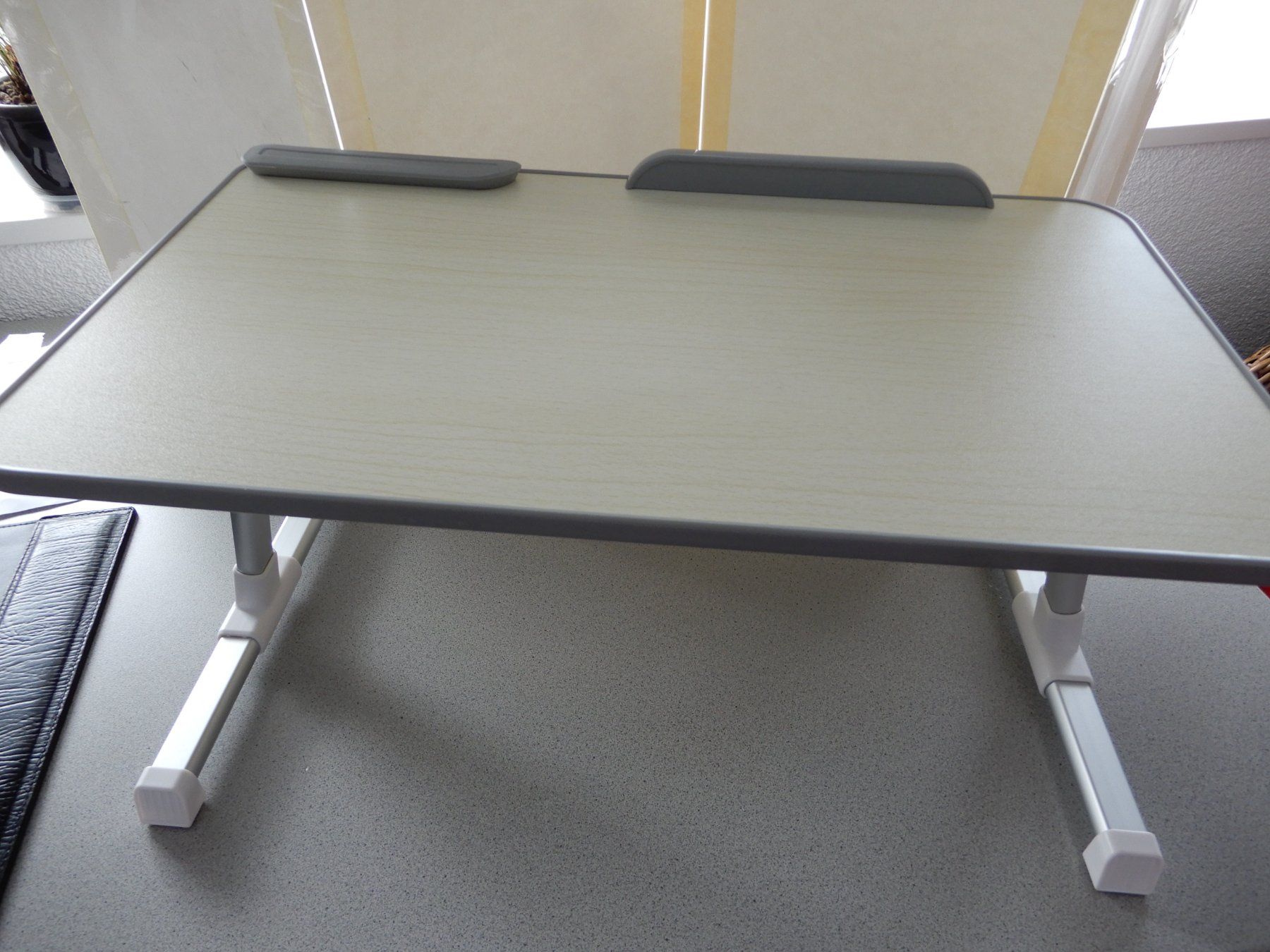 Scrivanie: Laptop Basic Tisch von Amazon – Usato da Burgdorf venduto da Liss