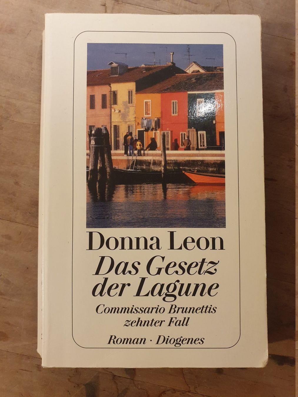 Libri: Das Gesetz der Lagune Donna Leon Diogenes – Usato da Zürich venduto da loosebone