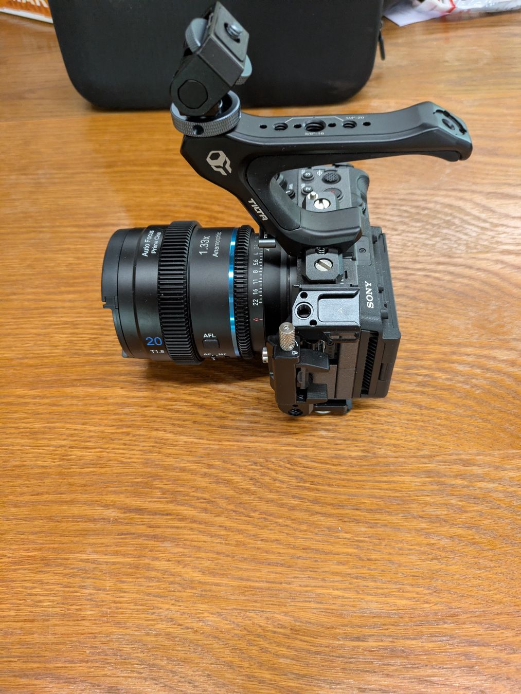 Sony Videocamere: Set video Sony complet – Nuovo (secondo la descrizione) da Eclépens venduto da raphael.salis 6
