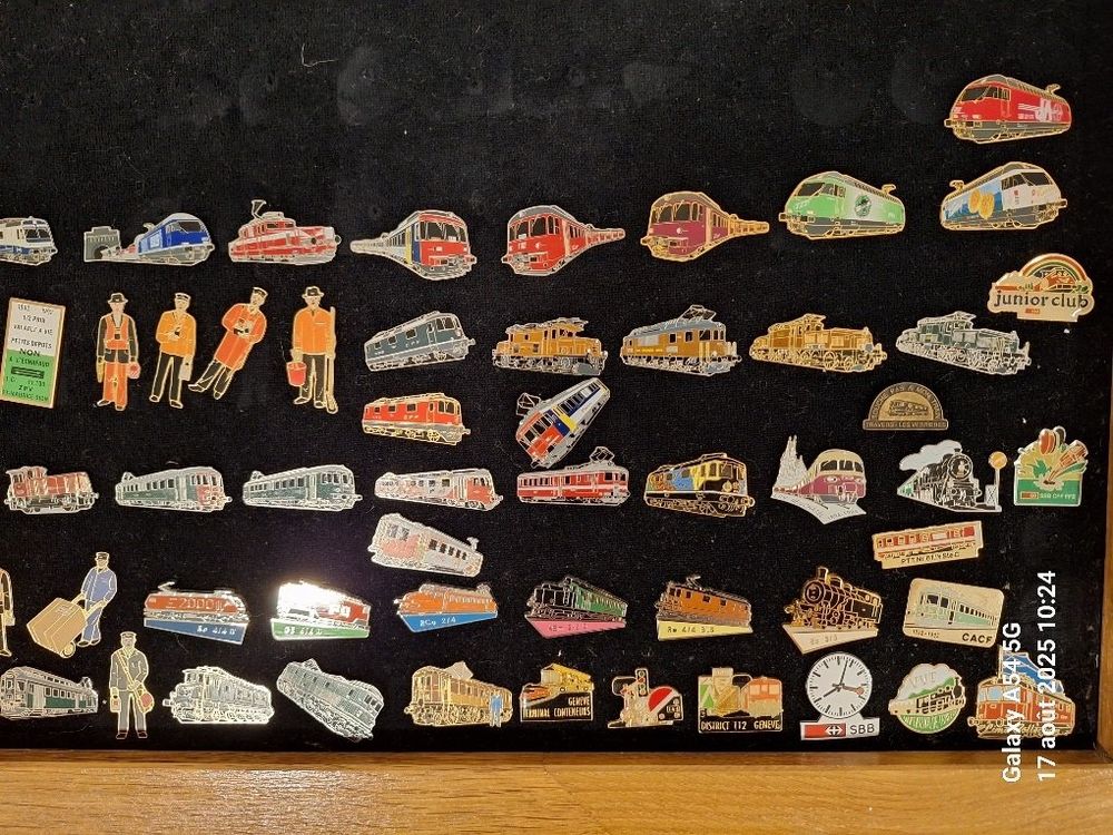 75 pins de chemin de fer schmid-muller + 18 autres + Vitrine (Gebraucht ...