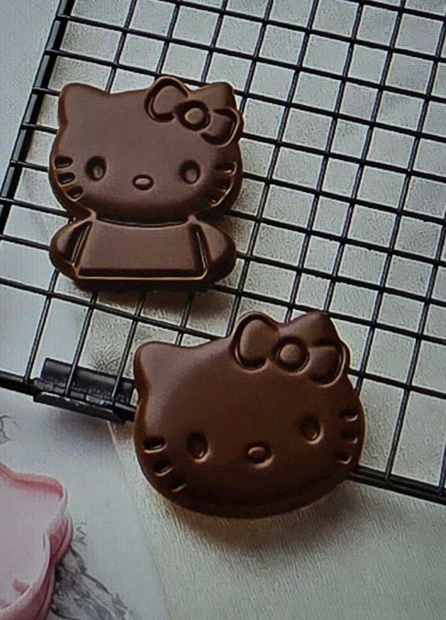 Teglie da forno: Plätzchenformen Hello Kitty/Ausstechform/Guezliform/Cats – Nuovo e nell'imballaggio originale da Zürich venduto da amysmith 3