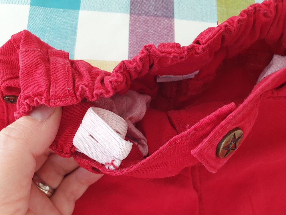 Pantaloni: Schöne Rote Unisex Hose & Verstellbarem Bund  - 92 – Usato da Staufen venduto da Fleby84 3