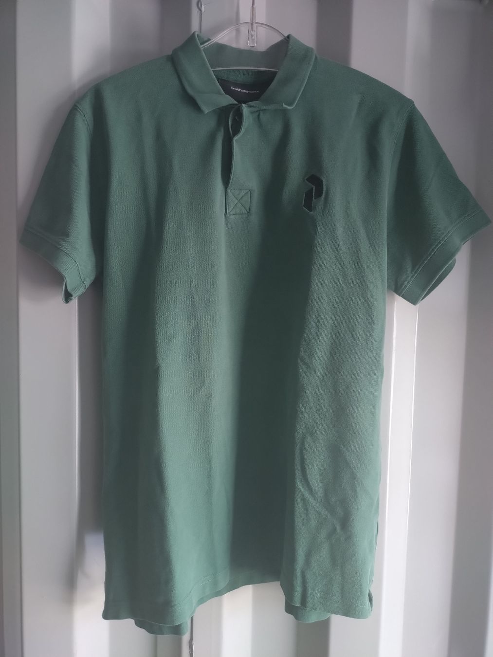 Peak Performance Polo-Shirts: Polo Peak Performance vert, taille XL,  – Gebraucht aus Farvagny-le-Grand von LaCaverne