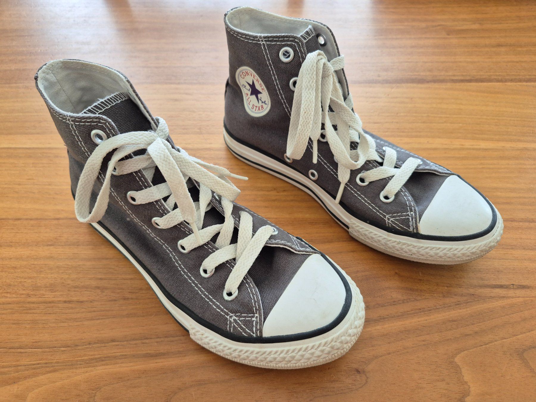 Converse Scarpe da uomo: Converse Gr. 34 – Usato da Lengnau AG venduto da Mefari