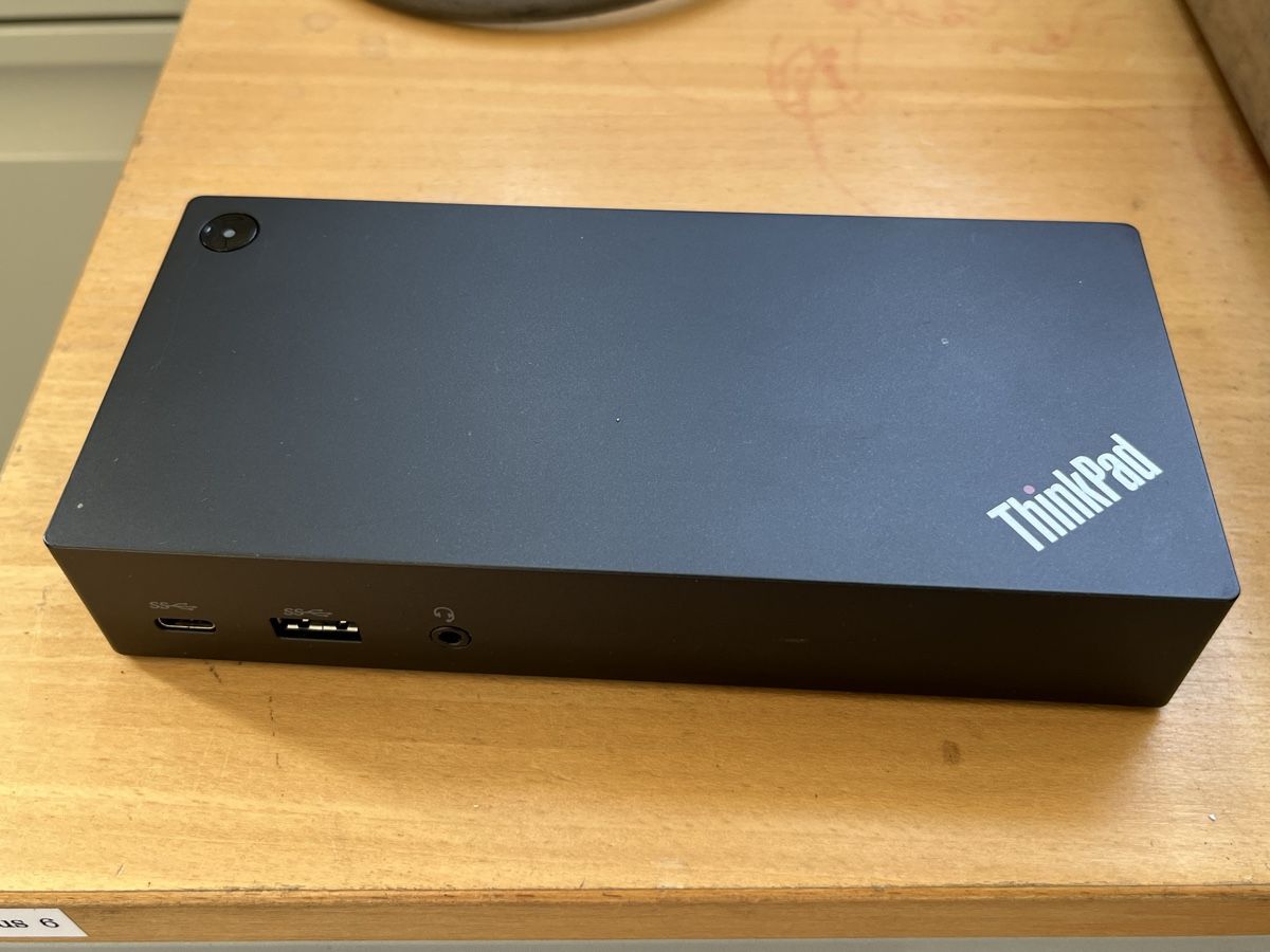 Lenovo Dockingstation: Lenovo Thinkpad Dock usb-c – Gebraucht aus Sumiswald von Beragi