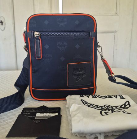 Neue MCM Crossbody Bag aus Nylon
