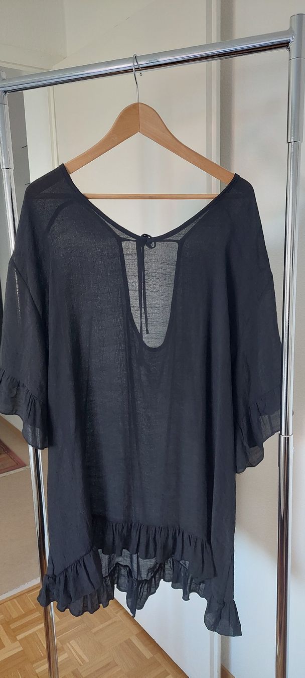 Tuniche: Schwarze Tunika aus Baumwolle, Onesize – Nuovo (secondo la descrizione) da Kreuzlingen venduto da peugeotj9