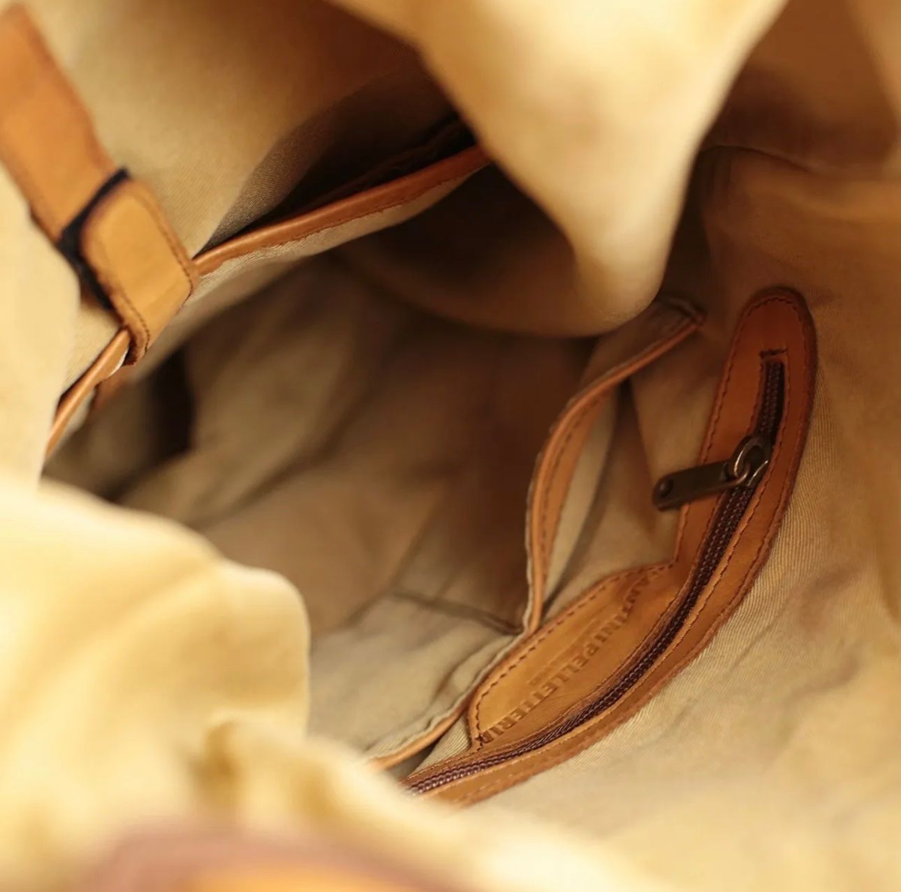 Zaini: Lederrucksack Torino - Farbe: Natürlich – Nuovo e nell'imballaggio originale da Wittenbach venduto da WWW.DRILUBAGS.CH 4