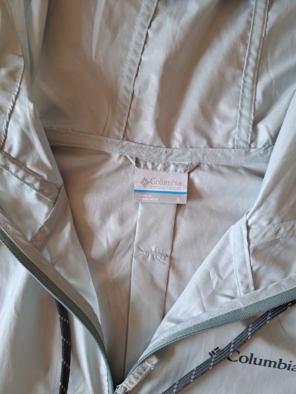 Columbia Jacken: Windjacke Columbia Salbei Mint S – Gebraucht aus Maienfeld von Bac_le 2