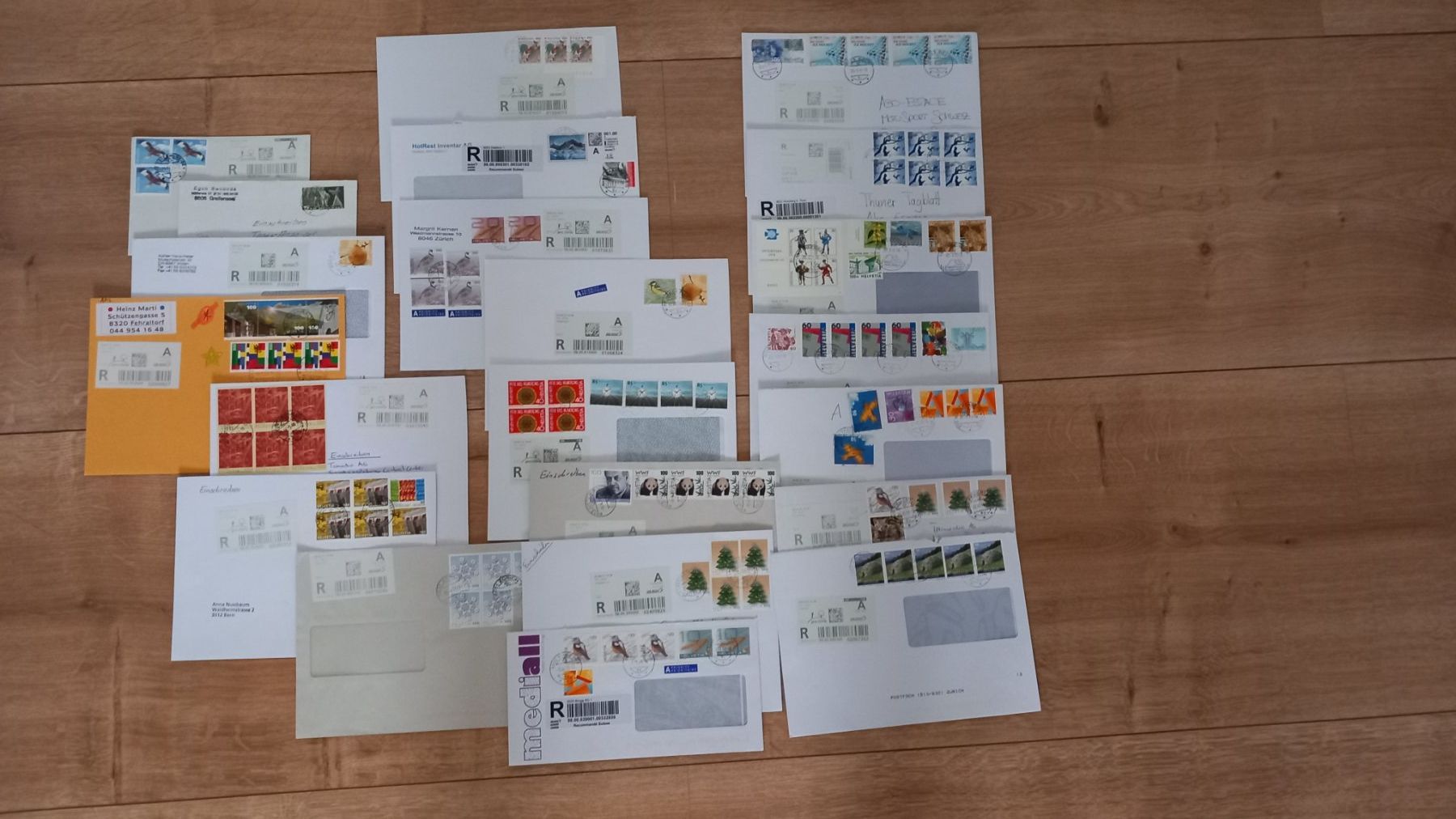 Alle Briefmarken: 22 R-Briefe – Gebraucht aus Langnau am Albis von Charlytheant