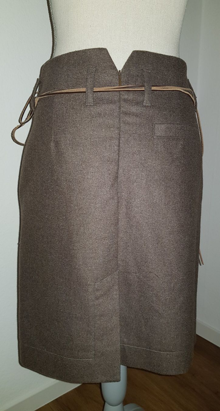 Gonne: Brunello Cucinelli, Rock, uHose – Usato da Wetzikon ZH venduto da med_2y76 6