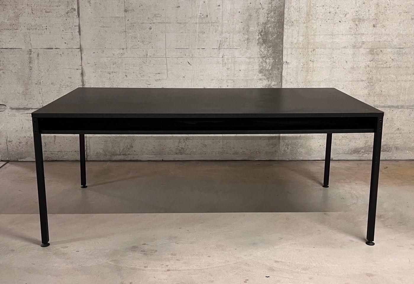 Tavoli: doppelplattentisch & korpus . dieter rams . sdr+ – Usato da Basel venduto da Rmo4000 4