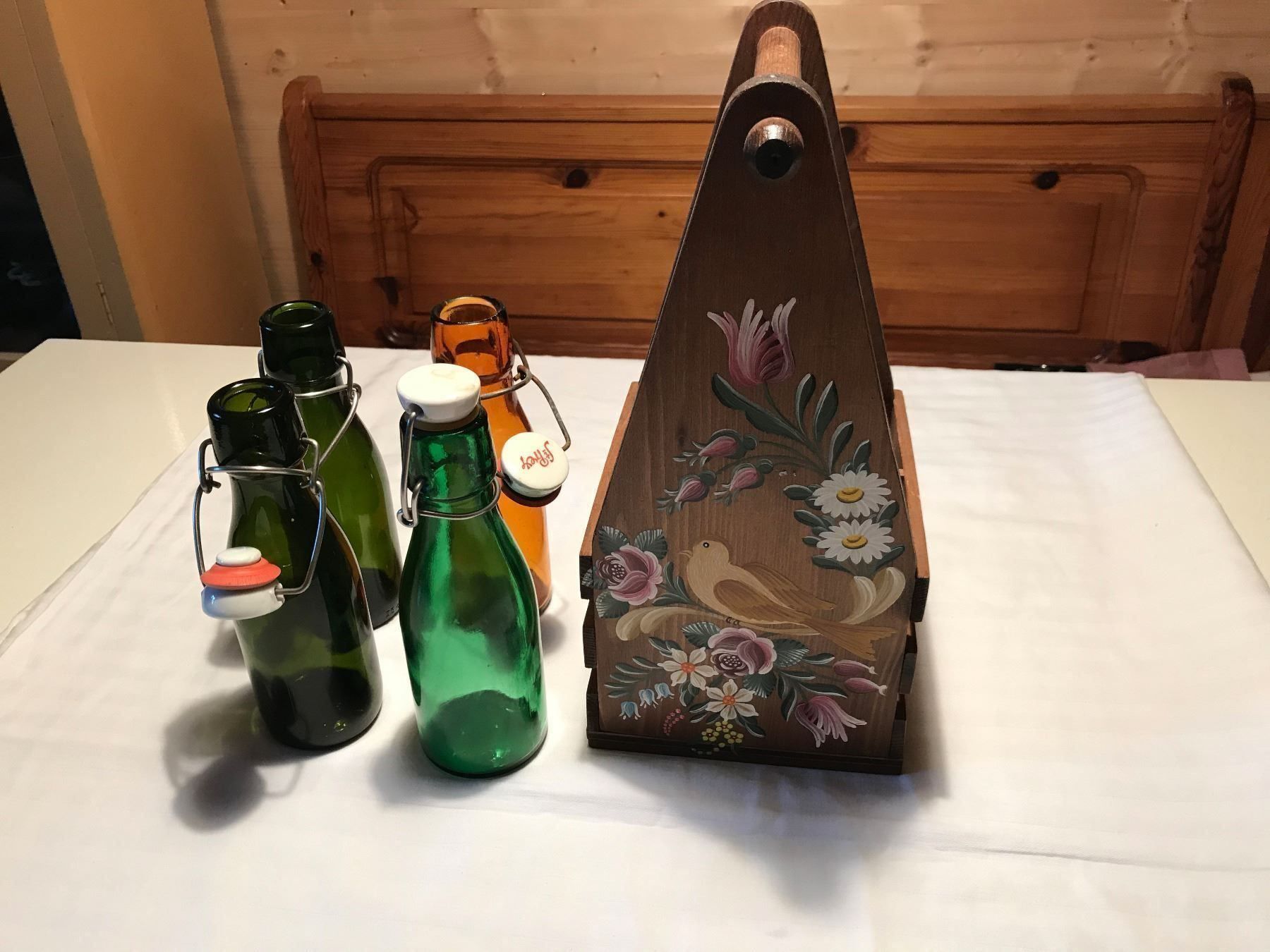 Bottiglie: Bouteiller en bois décoré – Usato da Ste-Croix venduto da mjmg 5