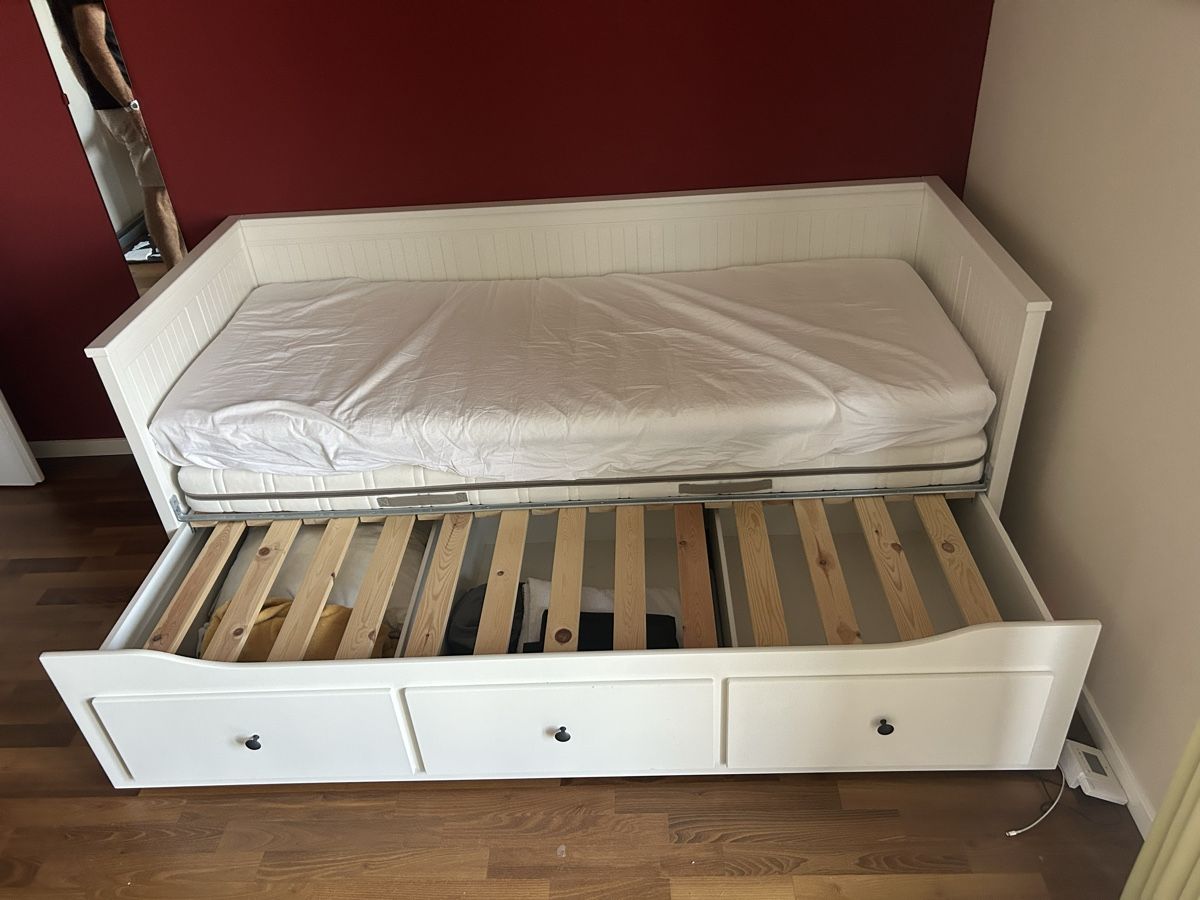 Ikea Lits: Schönes Ikea Einzel/doppel-Bett – D'occasion à Beckenried par and_7dlr 3