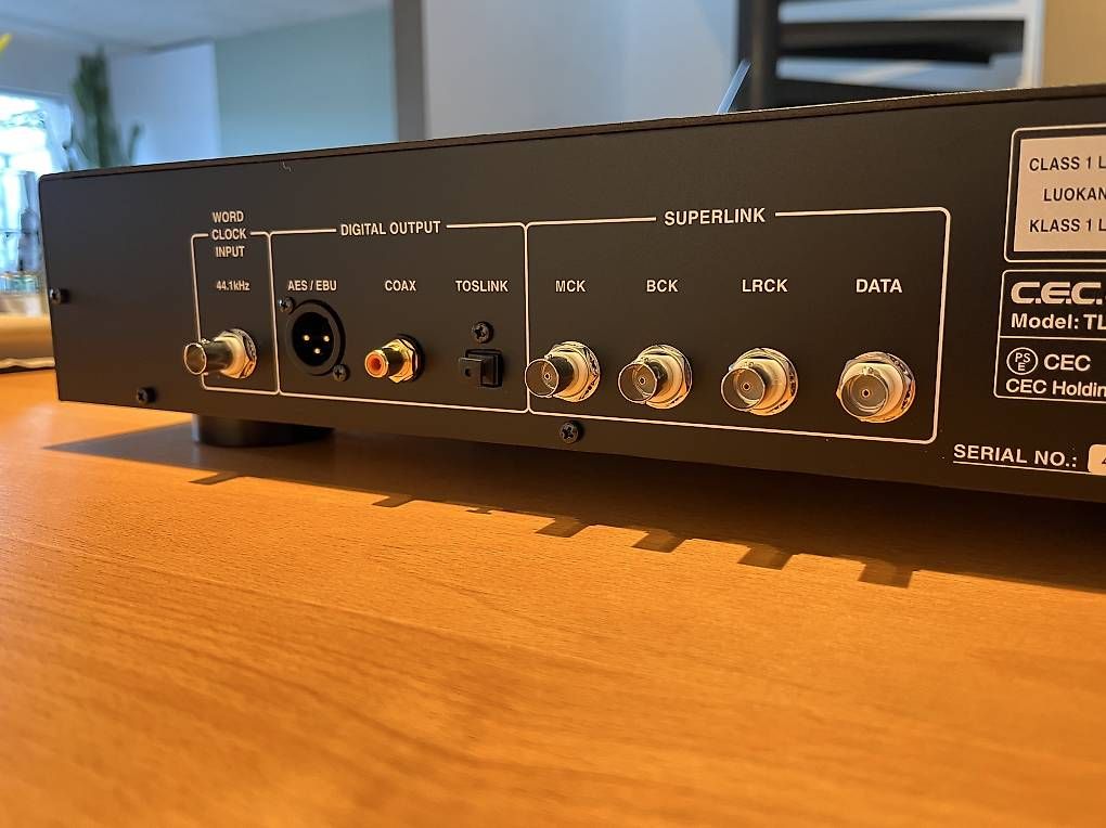Lettore multimediale & Streamer: C.E.C Cd Transporter – Usato da Münchenwiler venduto da T1111 1