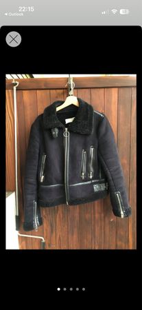 schwarze Jacke