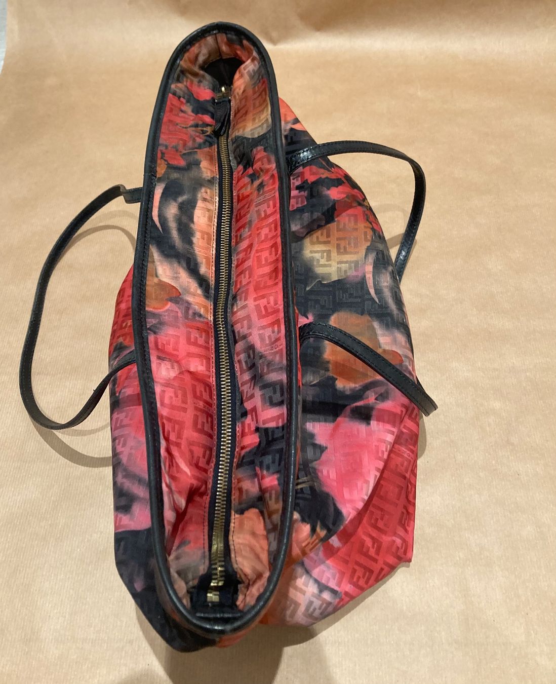 Fendi Borse da donna: Fendi bag VINTAGE – Usato da Paradiso venduto da Kayakara 7