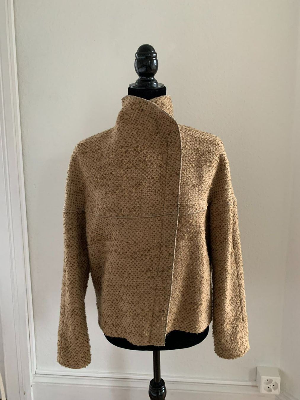 Akris Giacche: AKRIS: Lässige braune Biker-Jacke, 36 – Usato da Luzern venduto da paulablue