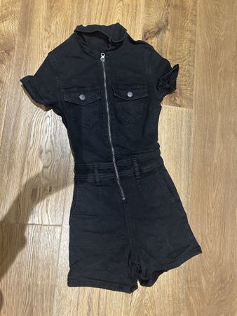 Enger Jumpsuit Pull&Bear kurz schwarz Gr. XS 🖤