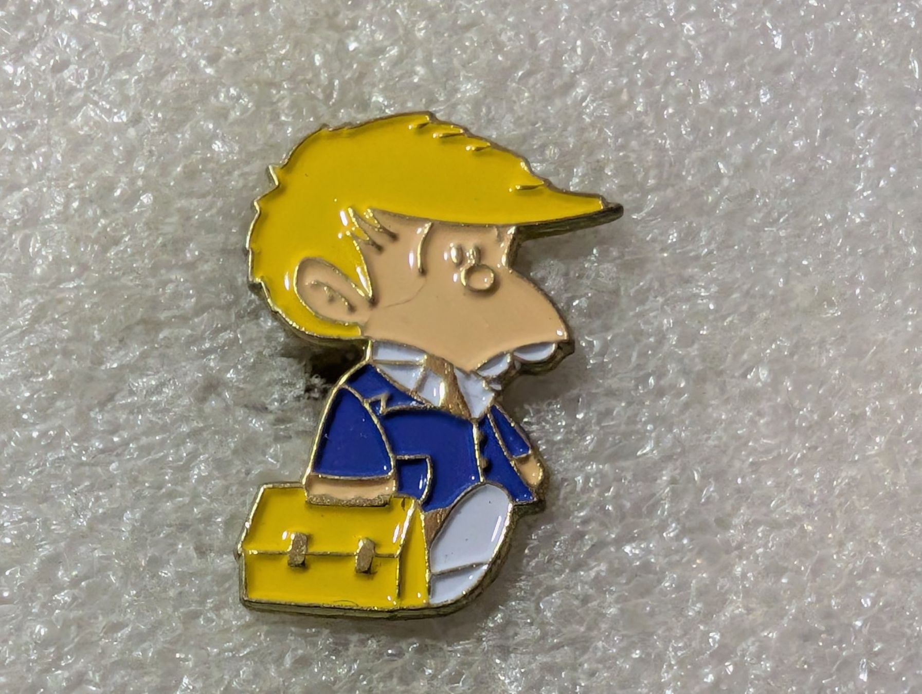 Placchette & Badge: Ansteckpin 138: – Usato da Oppligen venduto da Pin-Fall-Shop