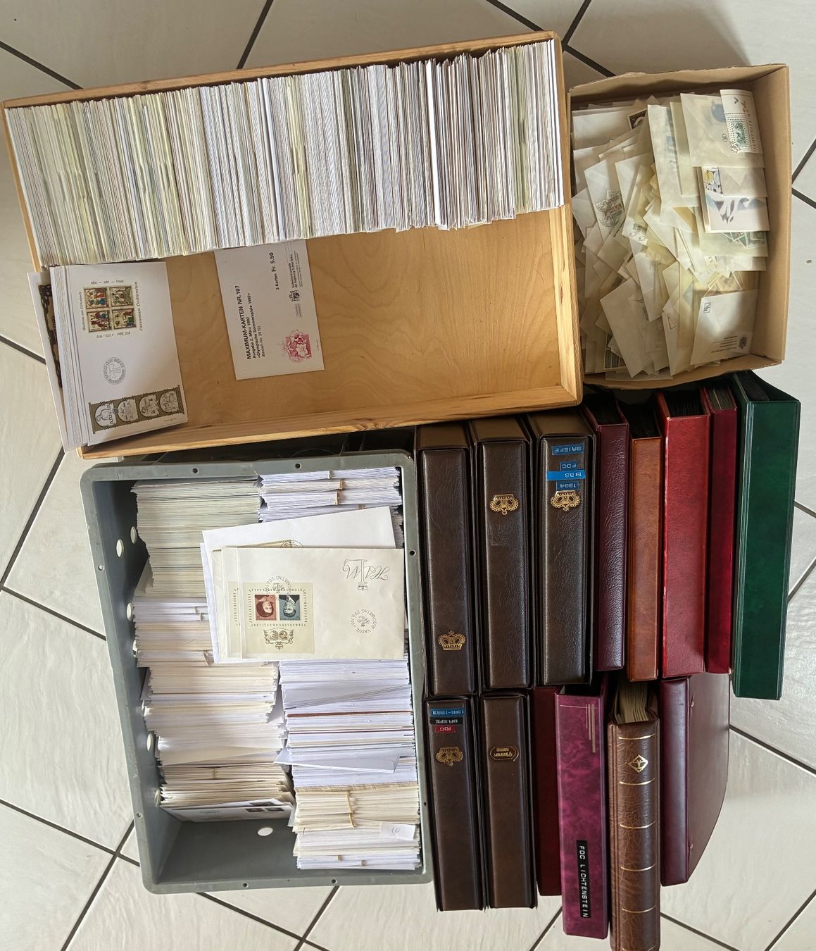 Alle Briefmarken: Super collection de timbres du Liechtenstein – Gebraucht aus Rovray von Ganderch