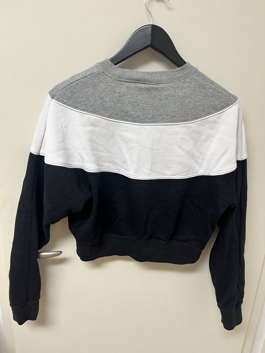 Nike Maglioni & Felpe: Crop-Pullover Nike Grösse S – Usato da Teufenthal AG venduto da Nanahu 1