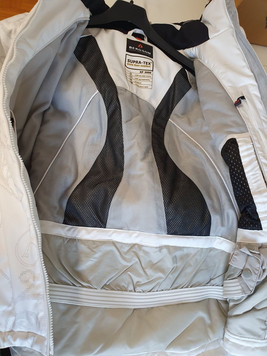 Giacche: Neue Winter Jacke Gr. 40 – Nuovo (secondo la descrizione) da Wollerau venduto da chrampfer78 2