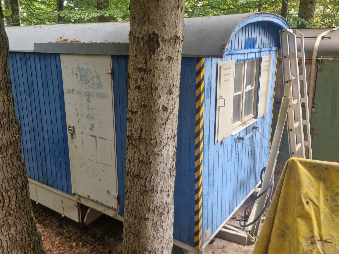 Niederberger Rimorchi: NIEDERBERGER Bauwagen – Usato da Sumiswald venduto da ForstCounty 6