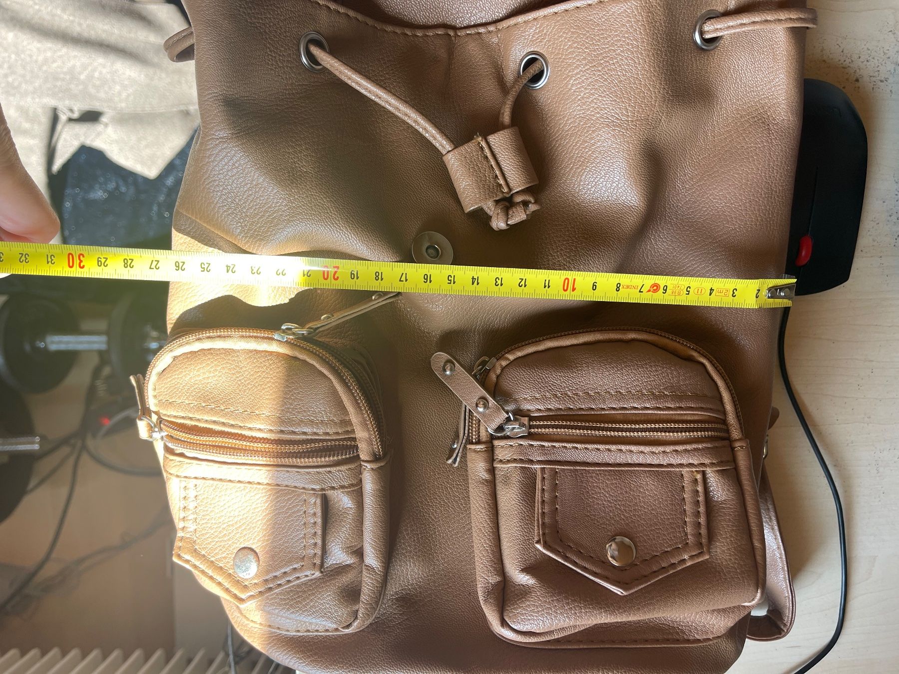 Zaini: Schicker Rucksack mit vielen Taschen – Usato da Thun venduto da ElleChanel 2
