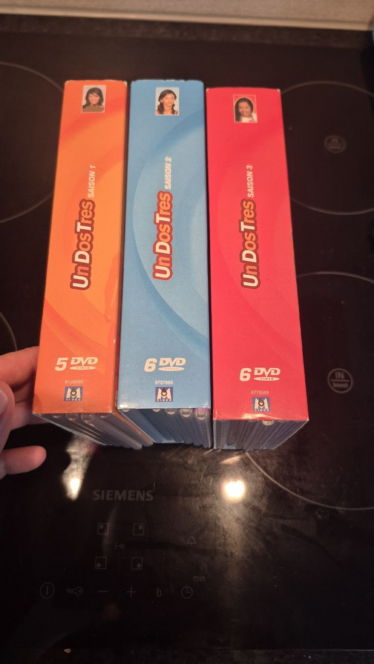 Tutti i DVDs: undostres saison 1 -3 français – Usato da Léchelles venduto da sim7891 1